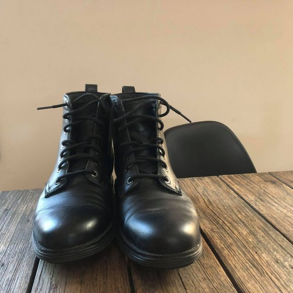 Cole Haan Lunargrand boots - Picture 2 of 3